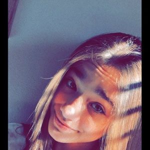 Meet your Posher, Jillian